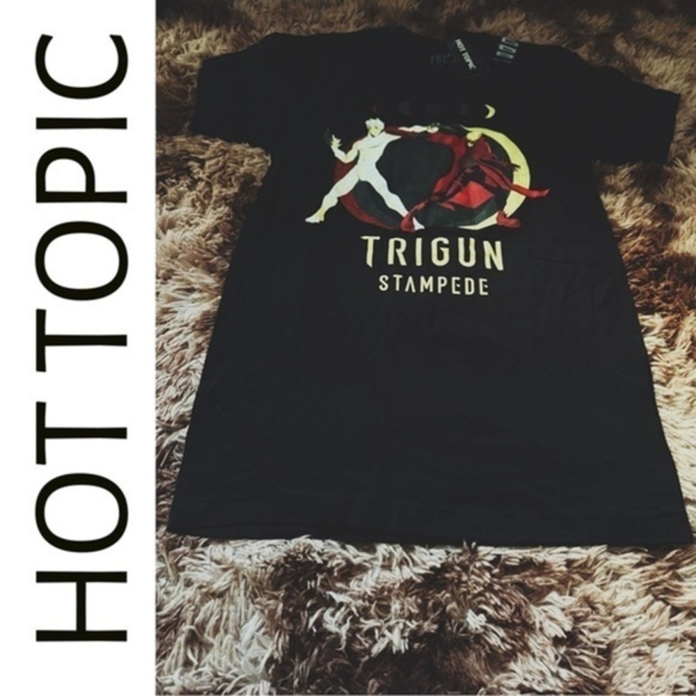 ❤️NEW Trigun Stampede Hot Topic Tee -Sz Mens Small-